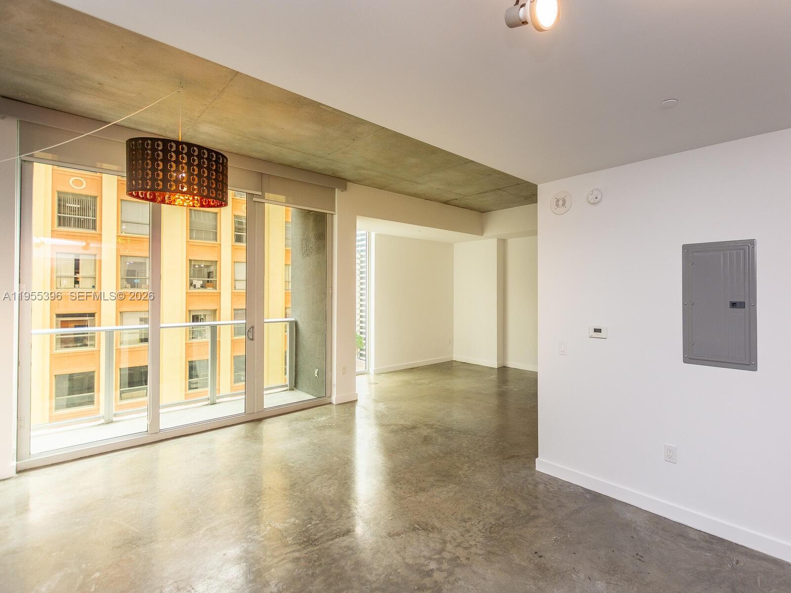 CENTRO CONDO - Residential