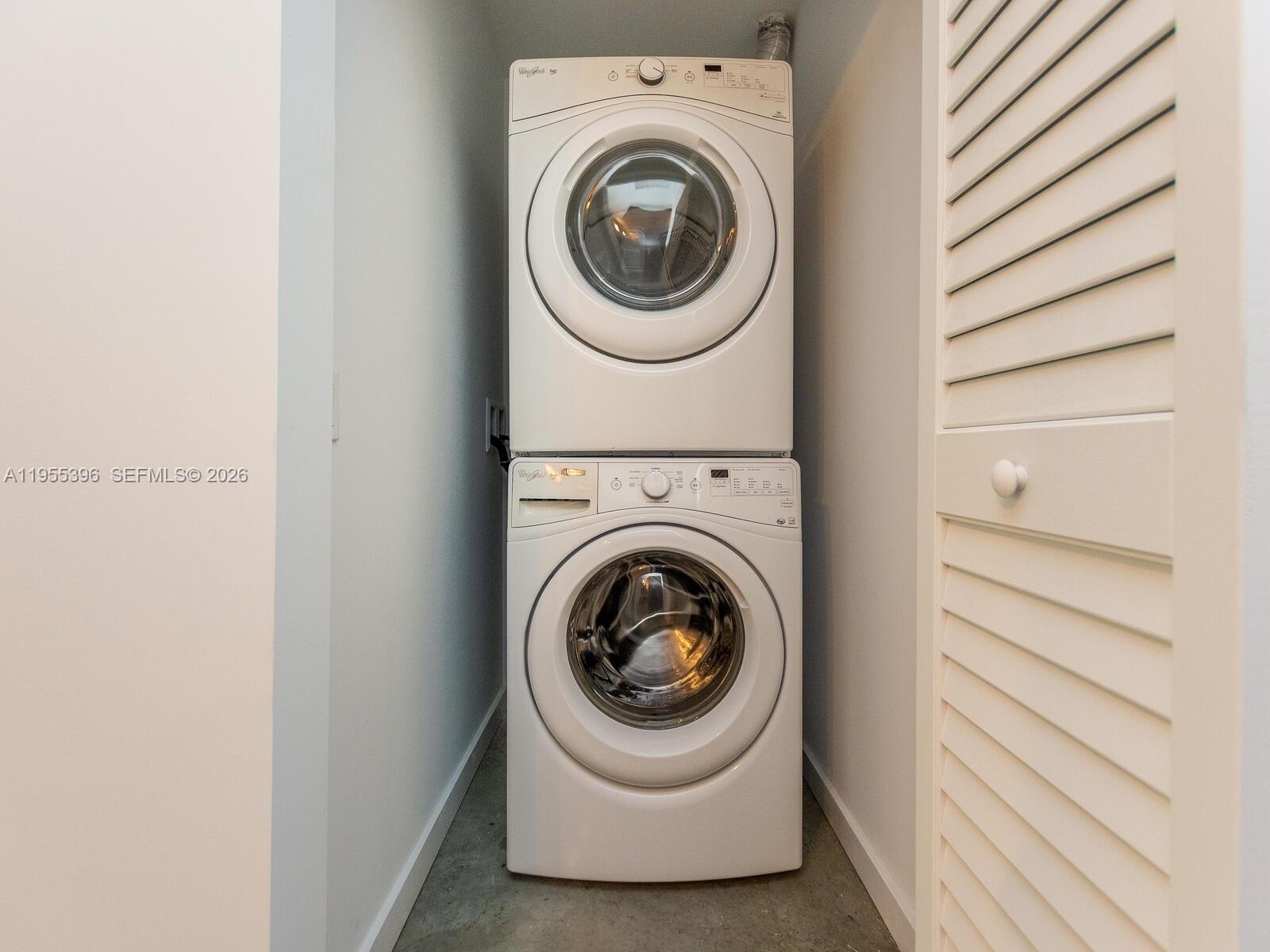 CENTRO CONDO - Residential