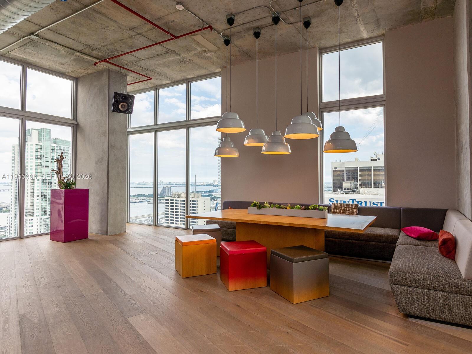 CENTRO CONDO - Residential