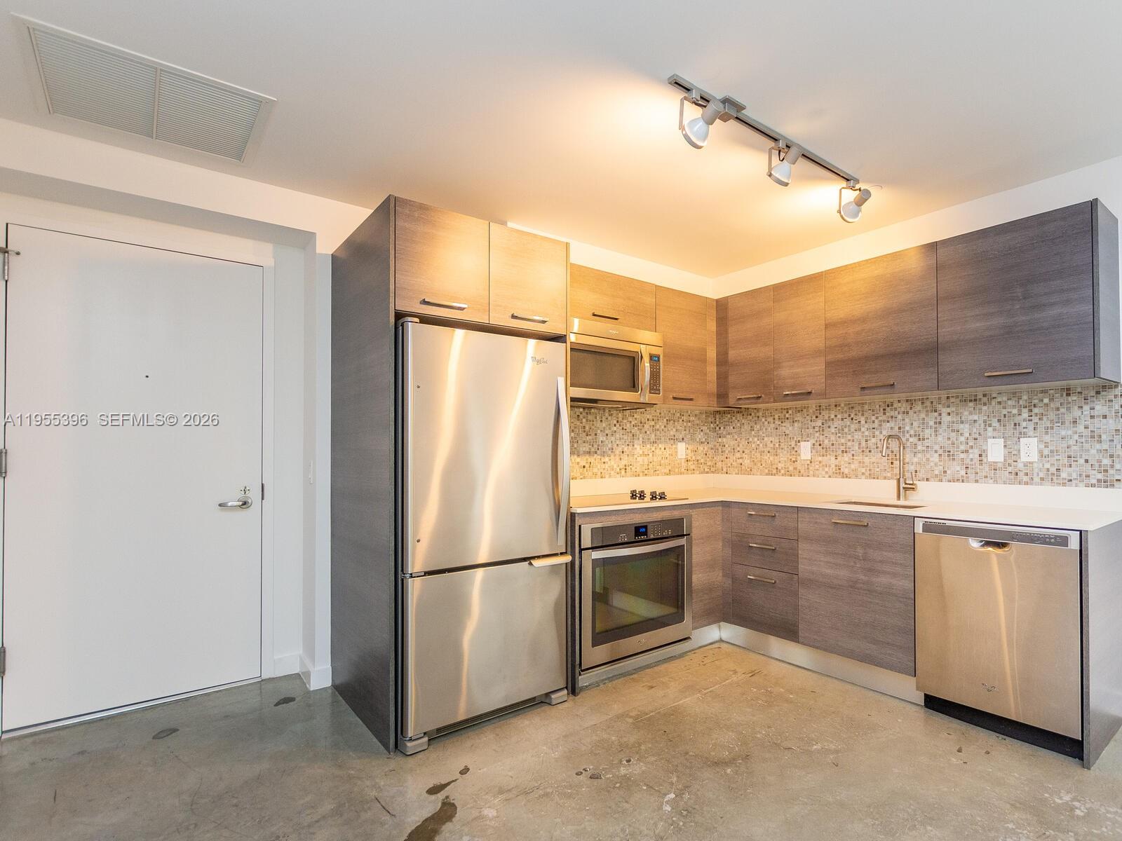 CENTRO CONDO - Residential