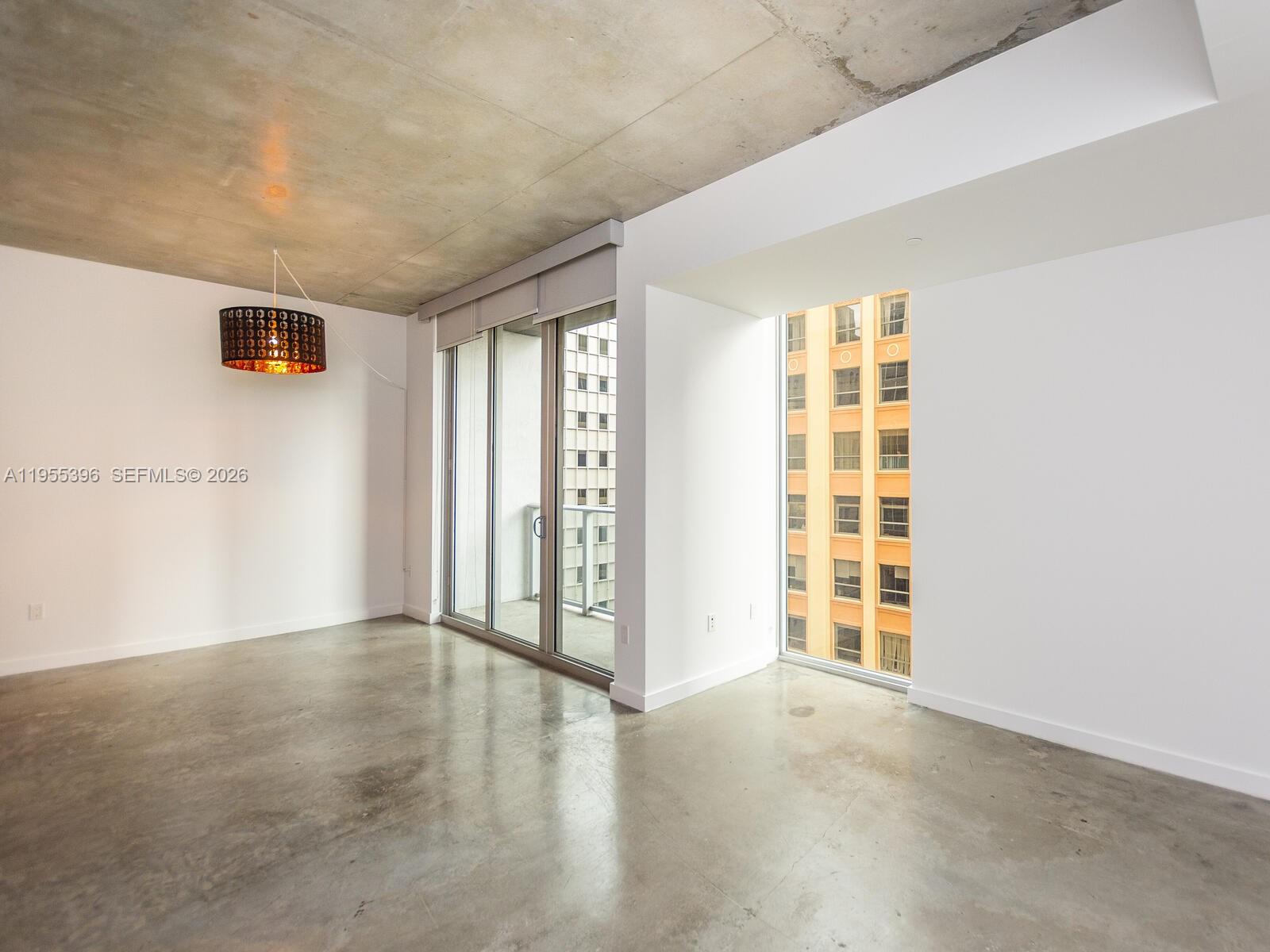 CENTRO CONDO - Residential