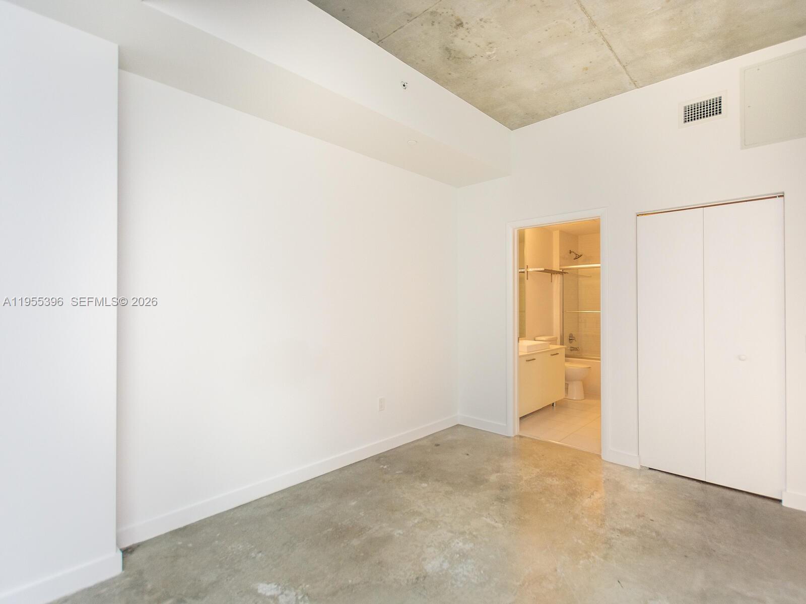 CENTRO CONDO - Residential