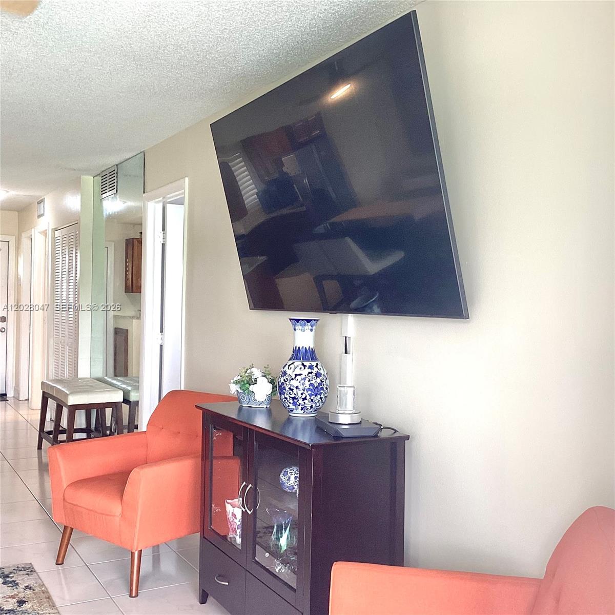HOLLYBROOK GOLF AND - Residential