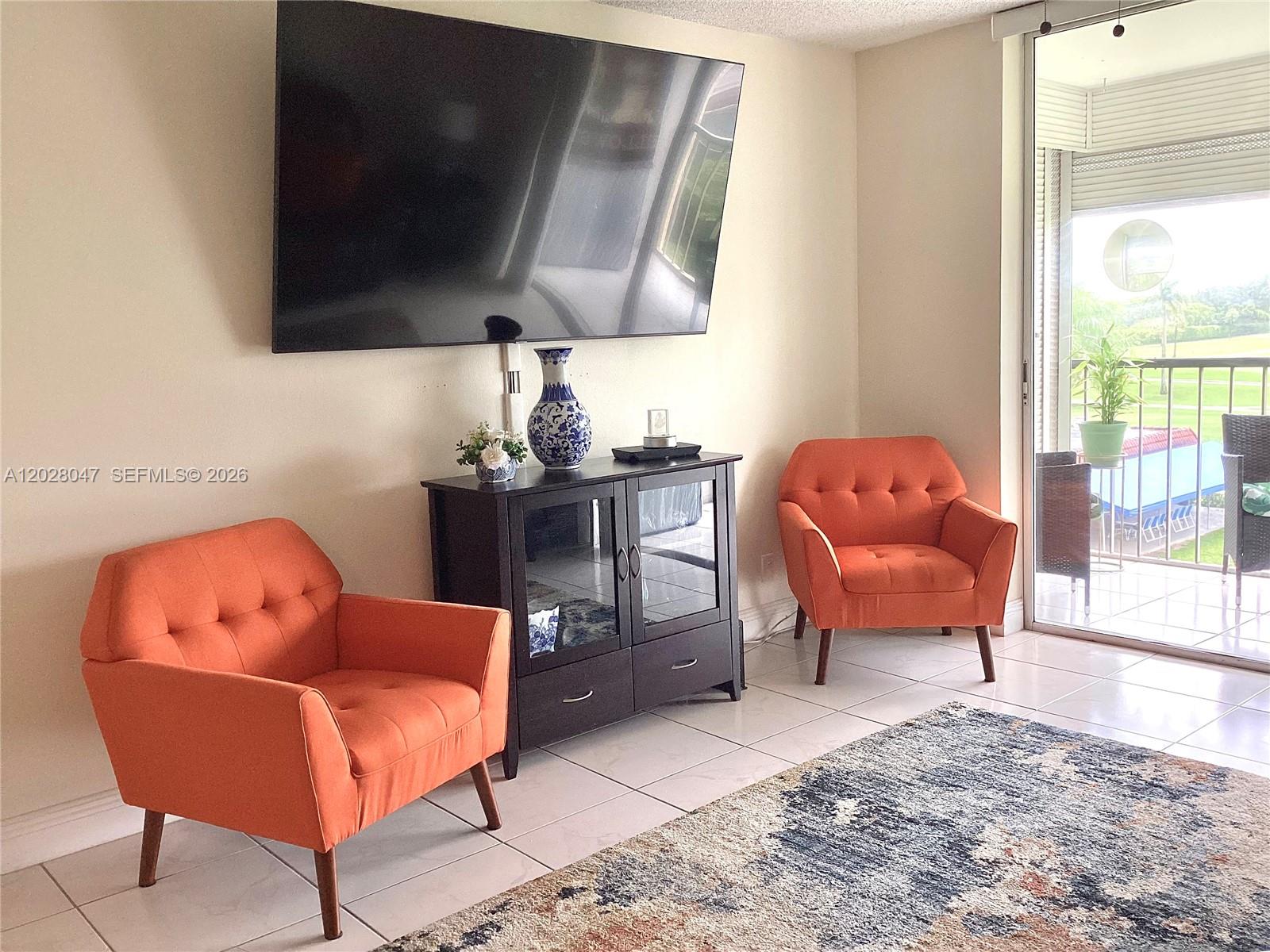 HOLLYBROOK GOLF AND - Residential