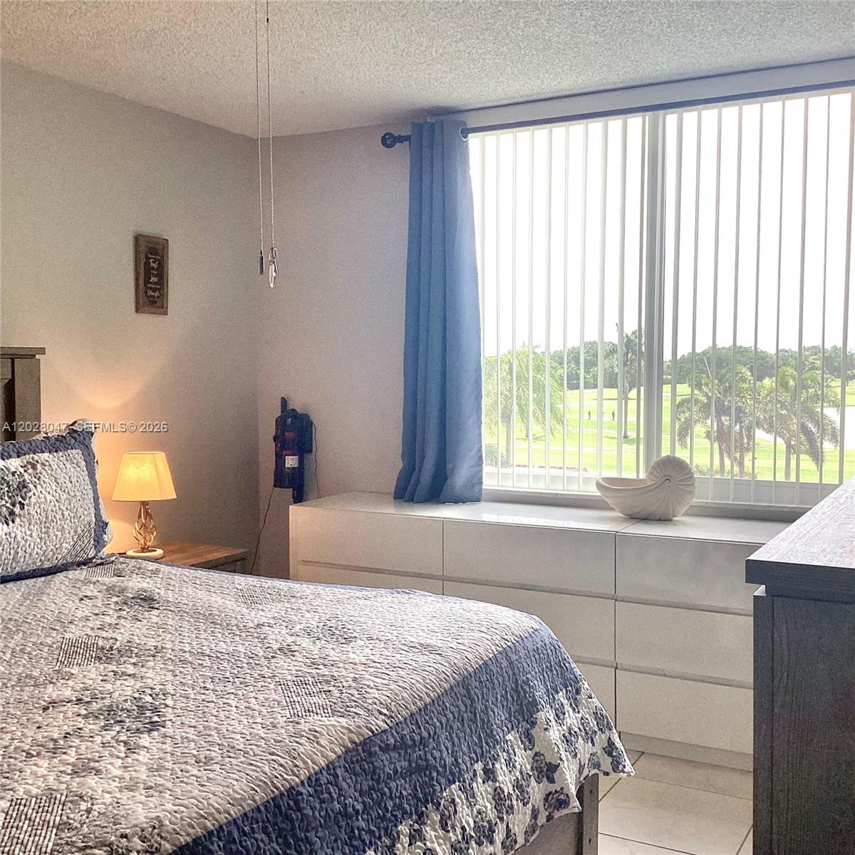 HOLLYBROOK GOLF AND - Residential