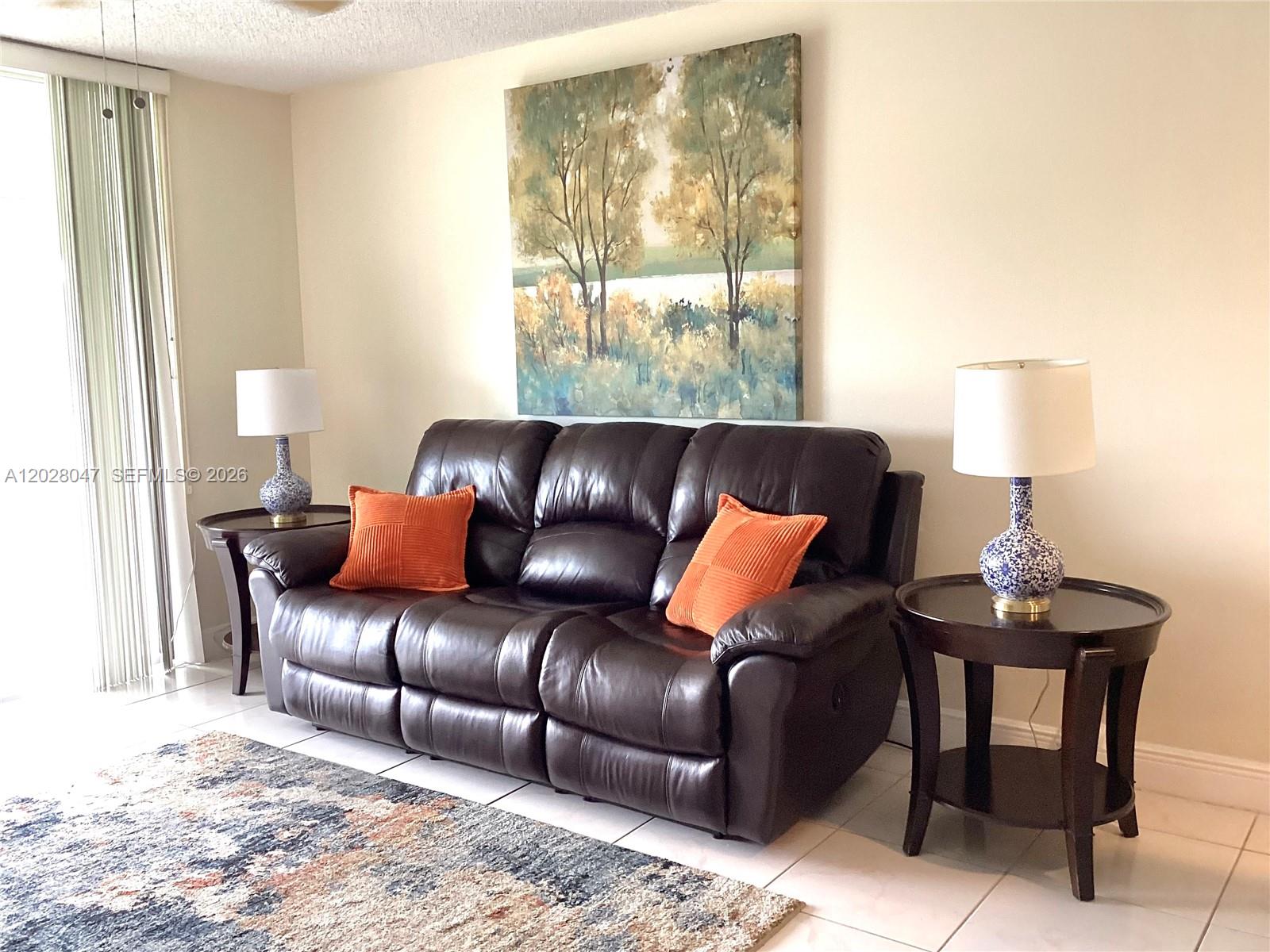 HOLLYBROOK GOLF AND - Residential