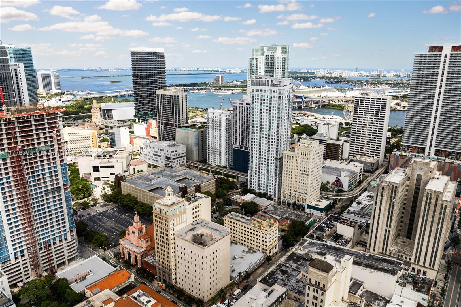 MIAMI NORTH - Land