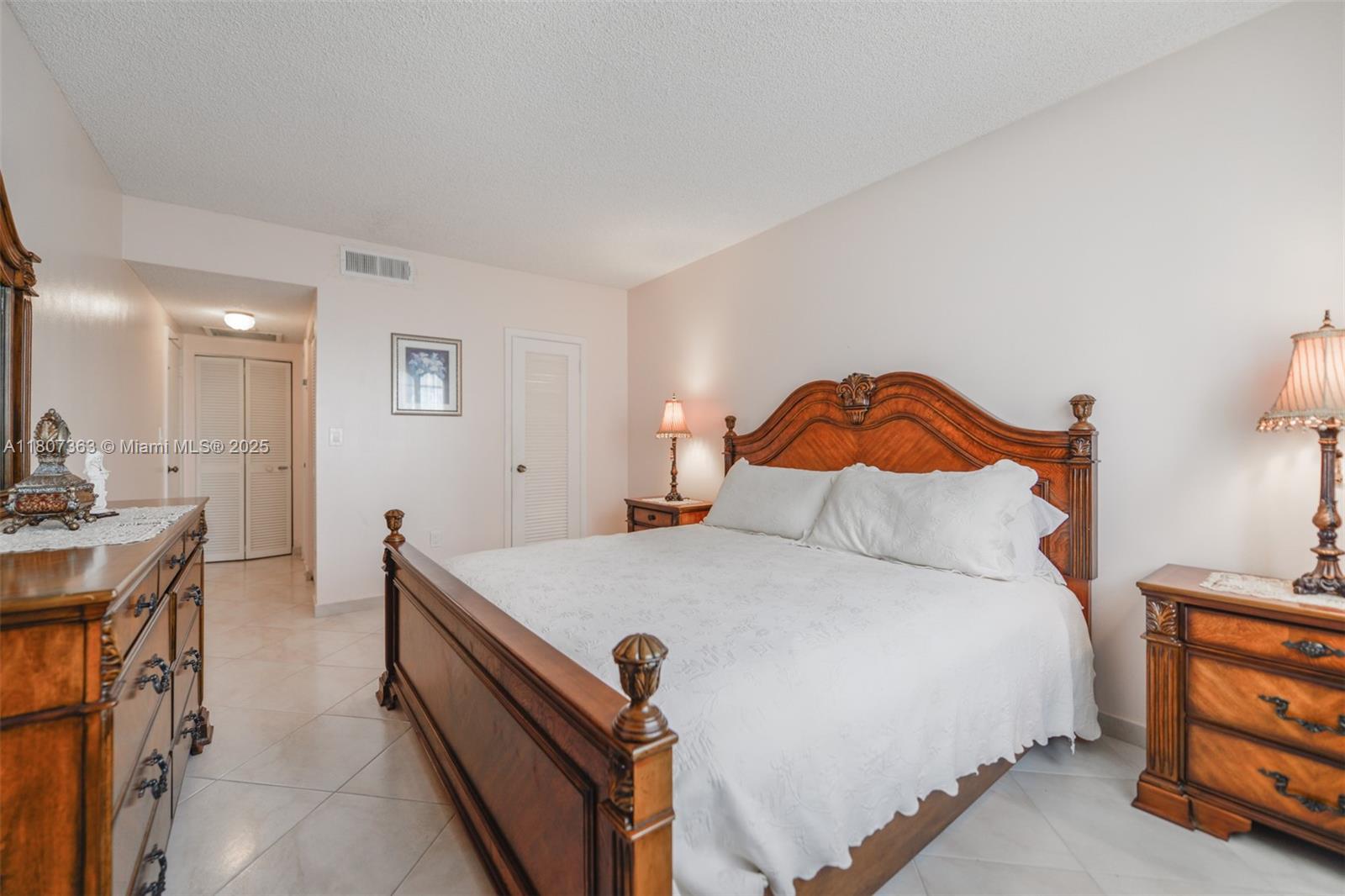 HEMISPHERES CONDO - Residential