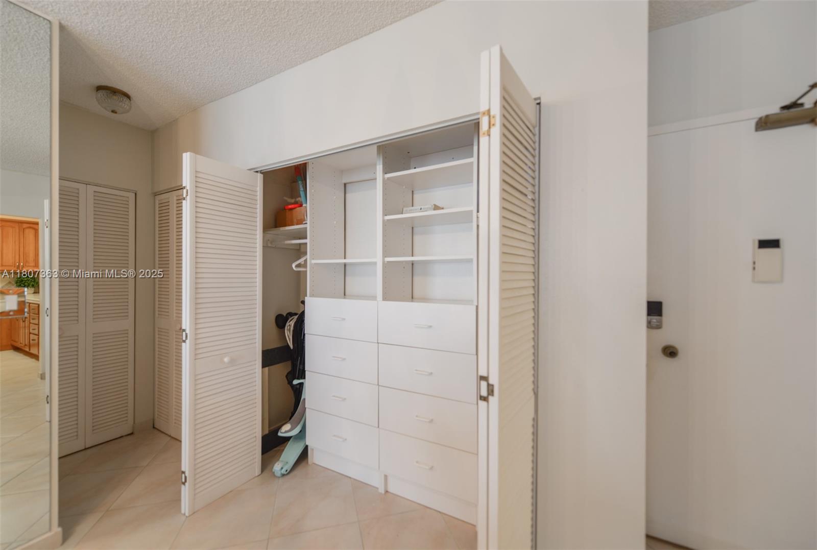 HEMISPHERES CONDO - Residential