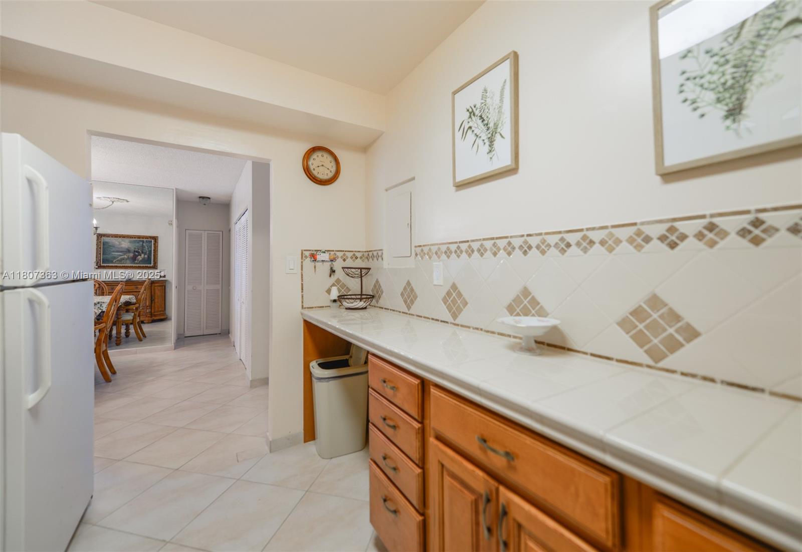 HEMISPHERES CONDO - Residential