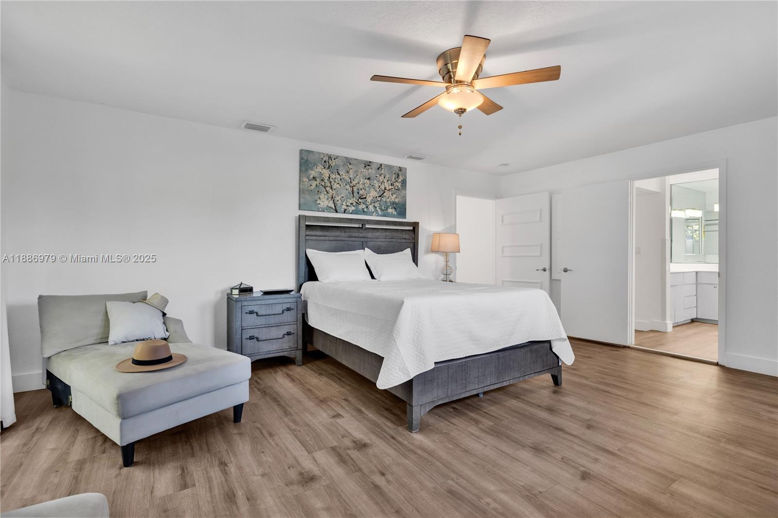 MIAMI SHORES SEC 3 - Residential