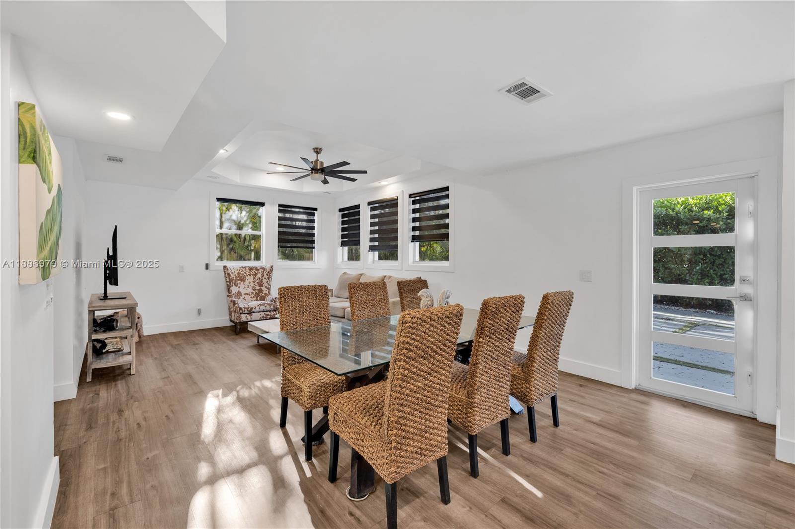 MIAMI SHORES SEC 3 - Residential