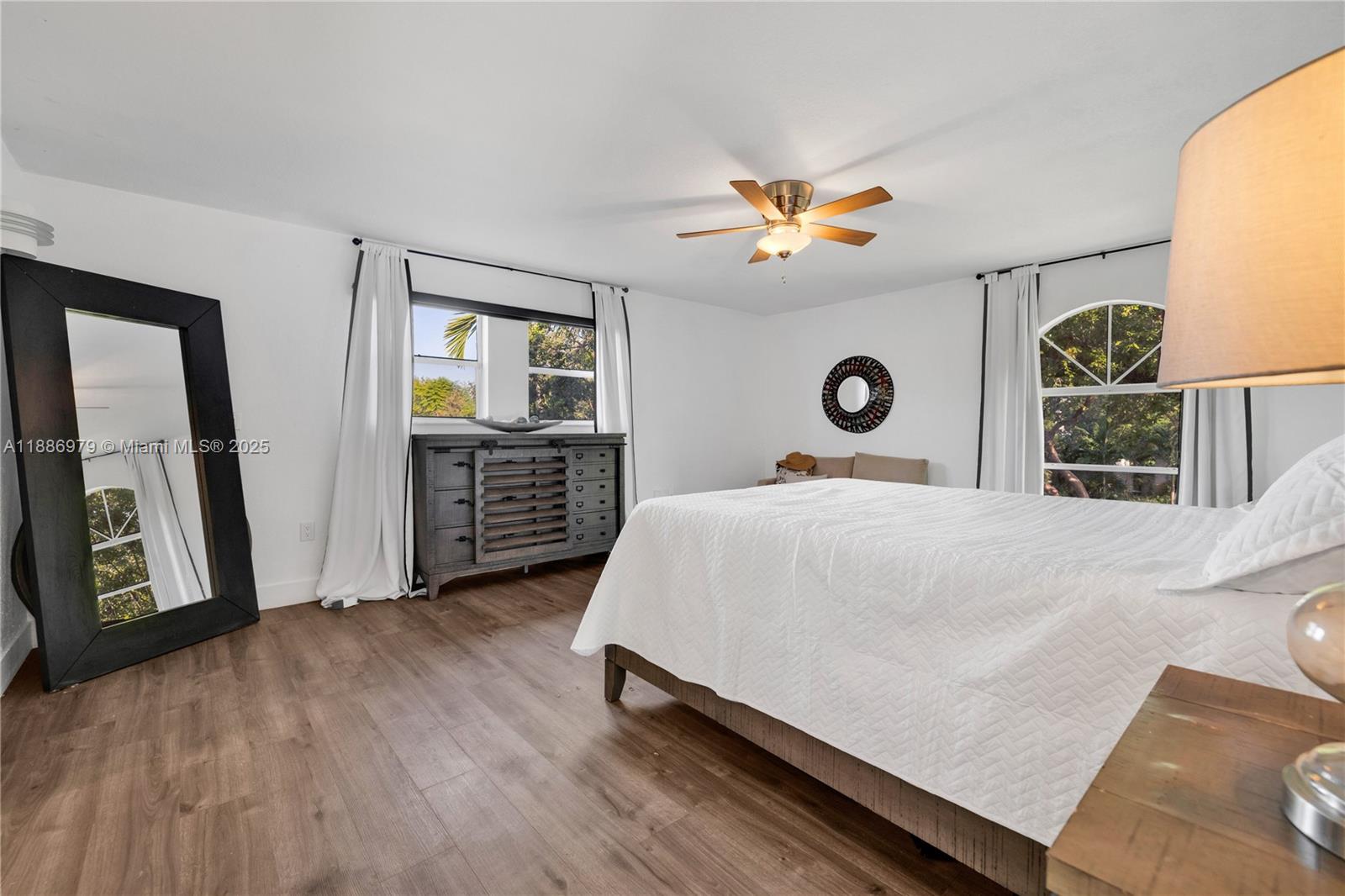 MIAMI SHORES SEC 3 - Residential