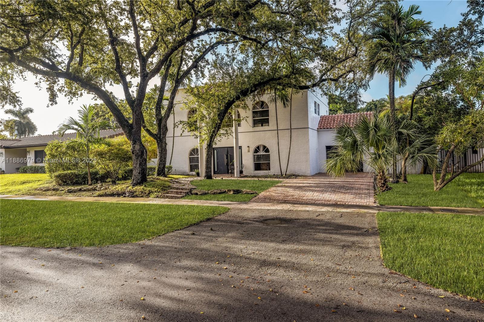 MIAMI SHORES SEC 3 - Residential