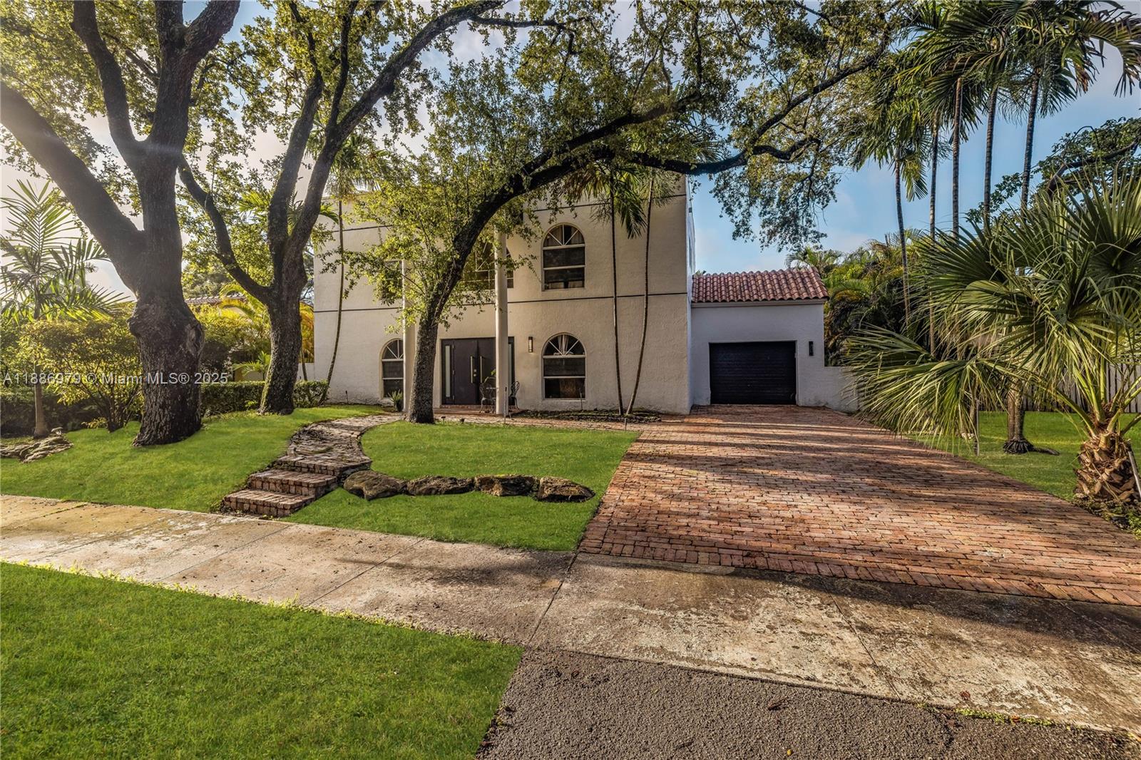 MIAMI SHORES SEC 3 - Residential