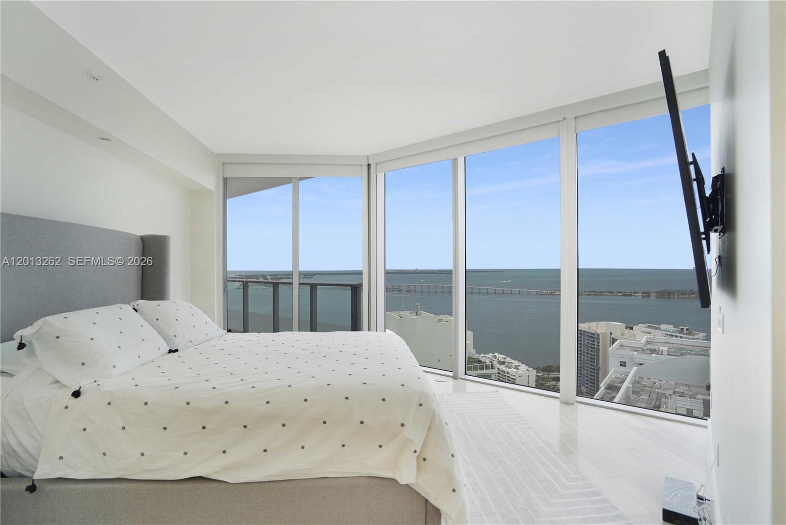 1300 Brickell Bay Dr 3402