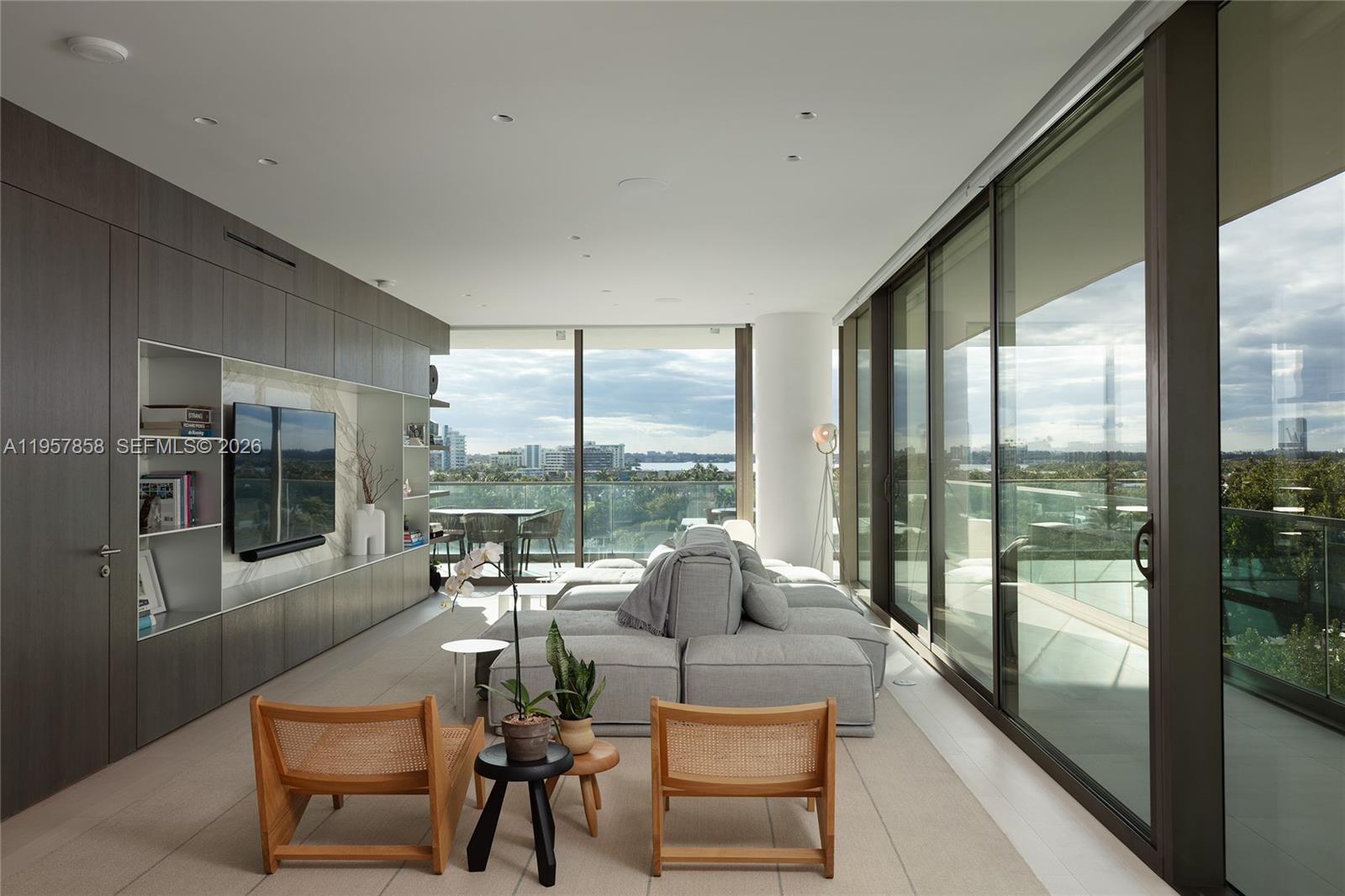 OCEANA BAL HARBOUR CONDO - Residential