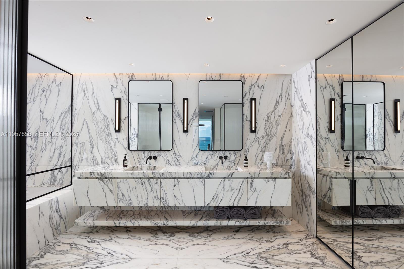 OCEANA BAL HARBOUR CONDO - Residential