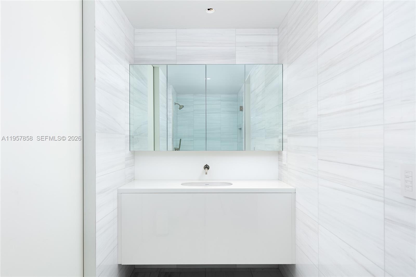 OCEANA BAL HARBOUR CONDO - Residential