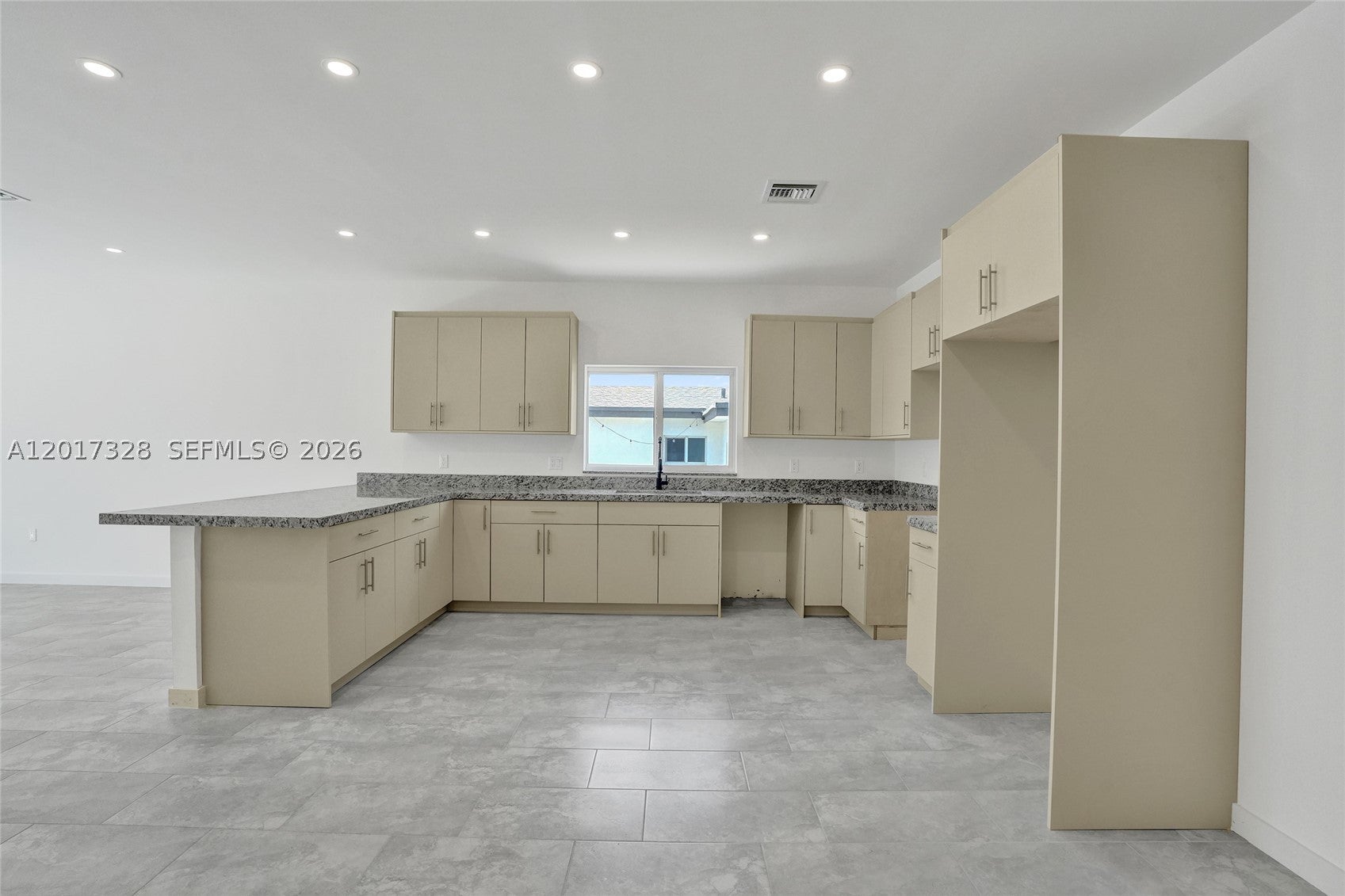 2536 NW 9th Ct