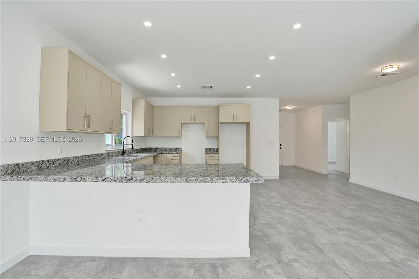 FRANKLIN PARK - Residential
