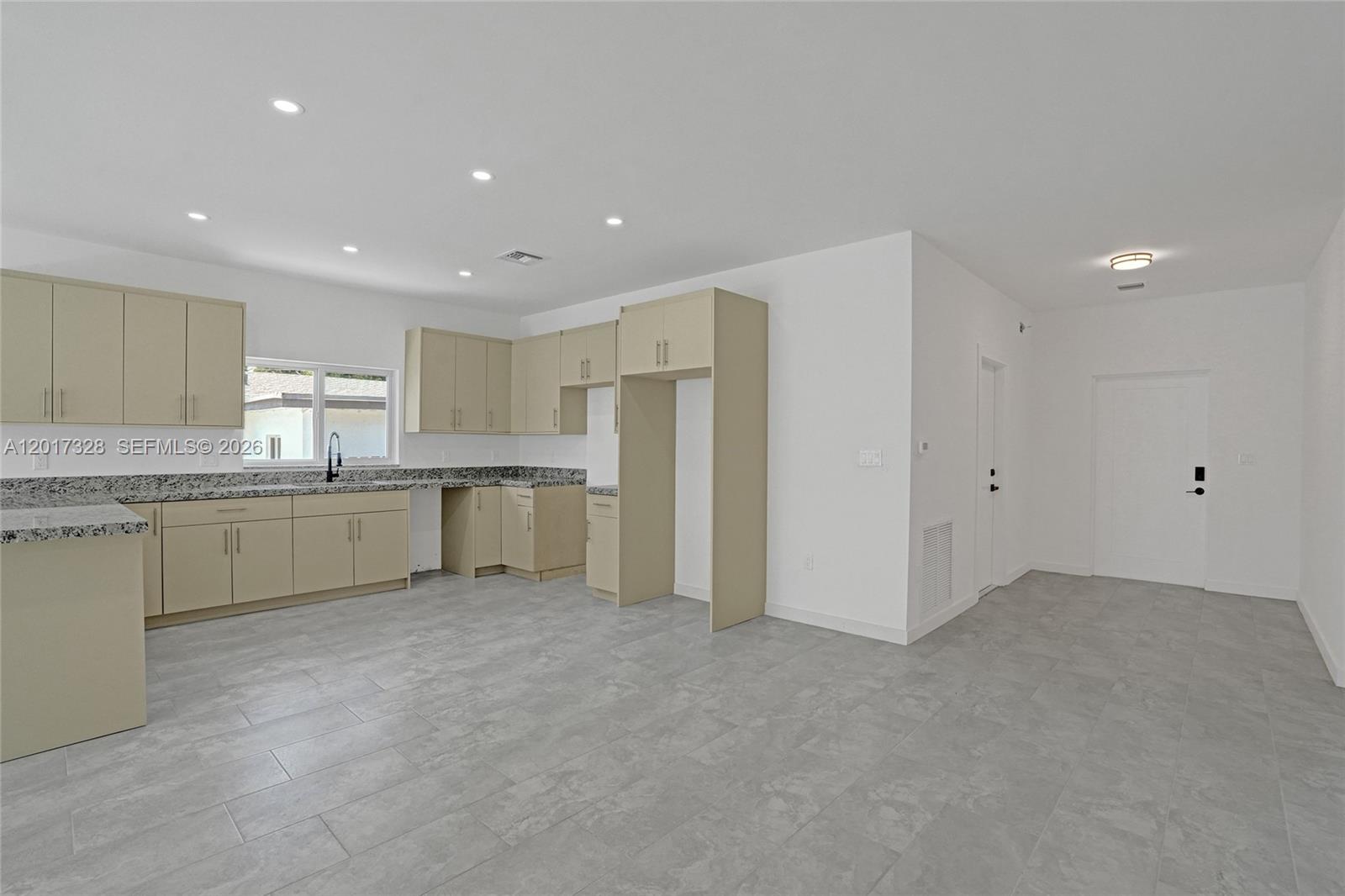 FRANKLIN PARK - Residential
