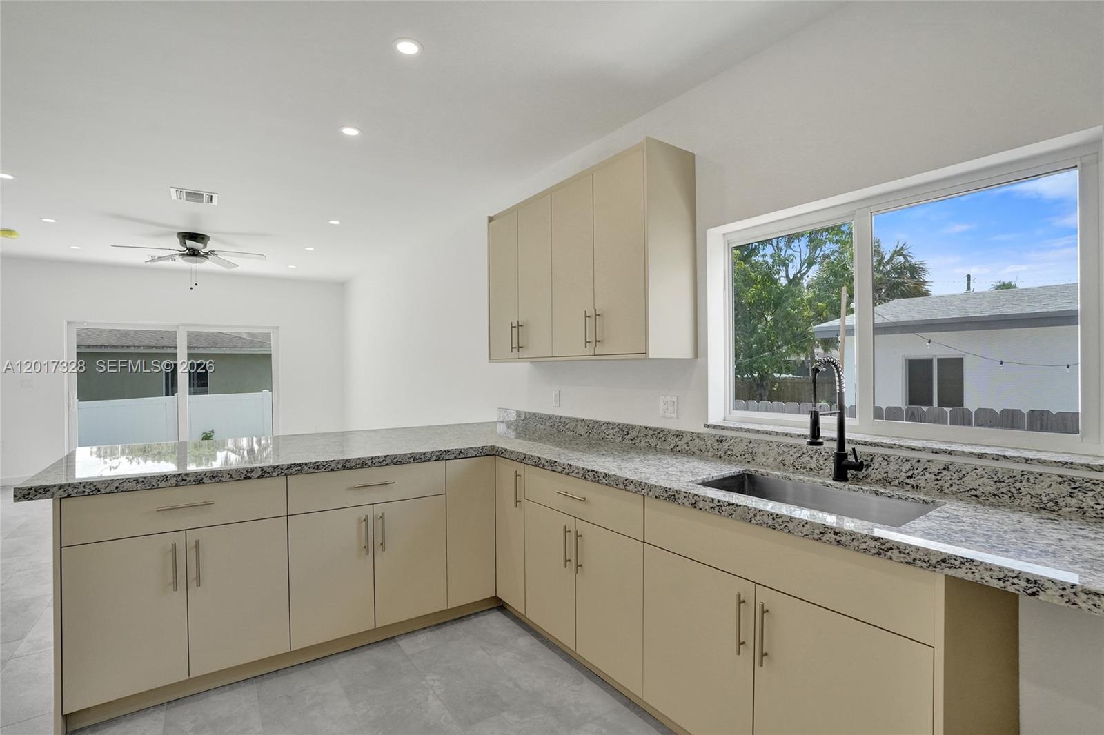 FRANKLIN PARK - Residential