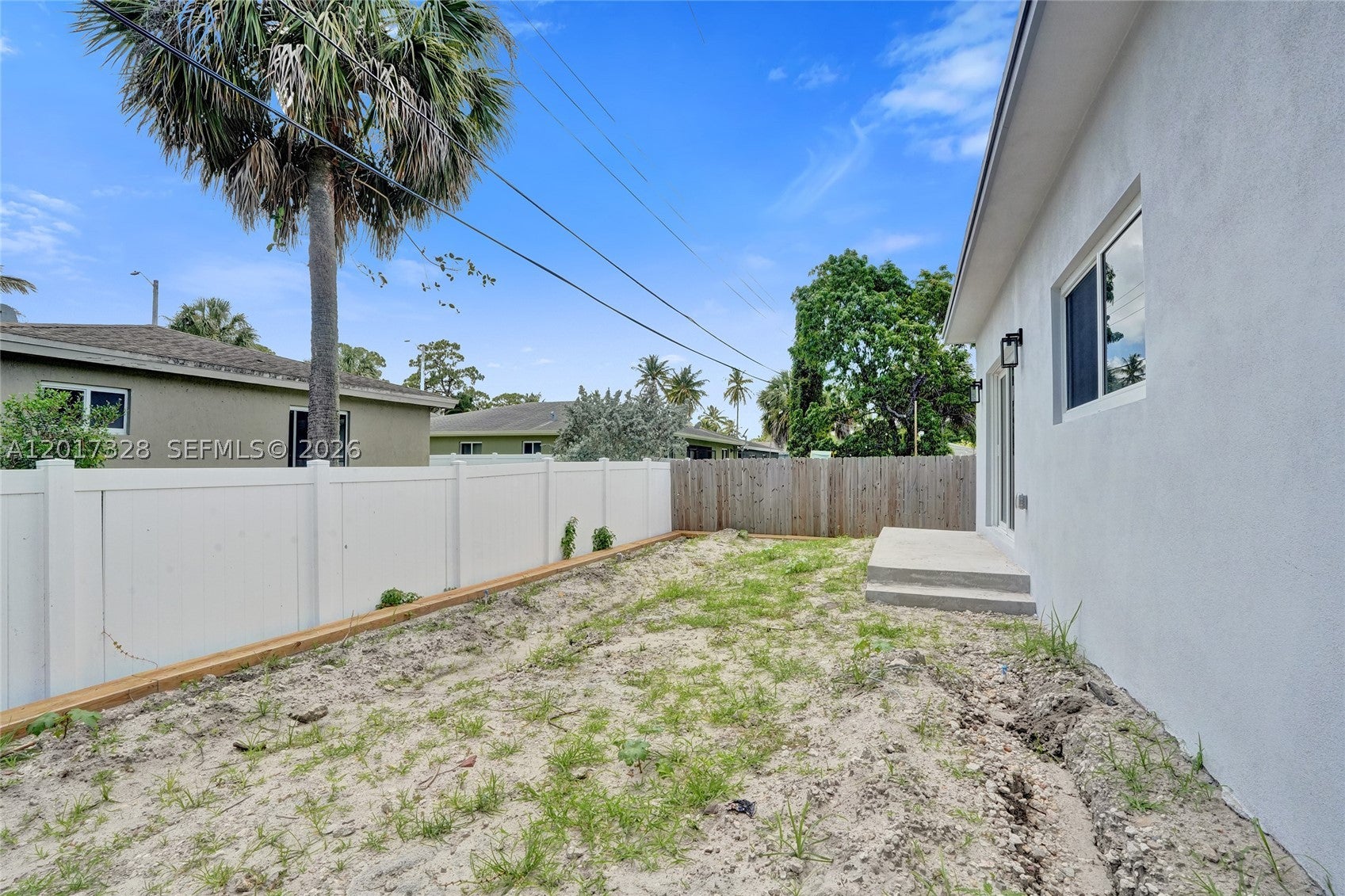 2536 NW 9th Ct