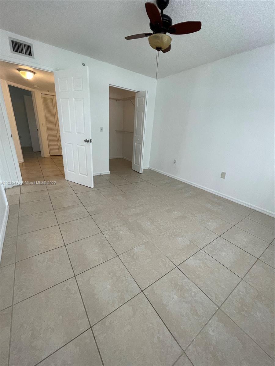 AVENTINE AT MIRAMAR BLDG - Residential Lease