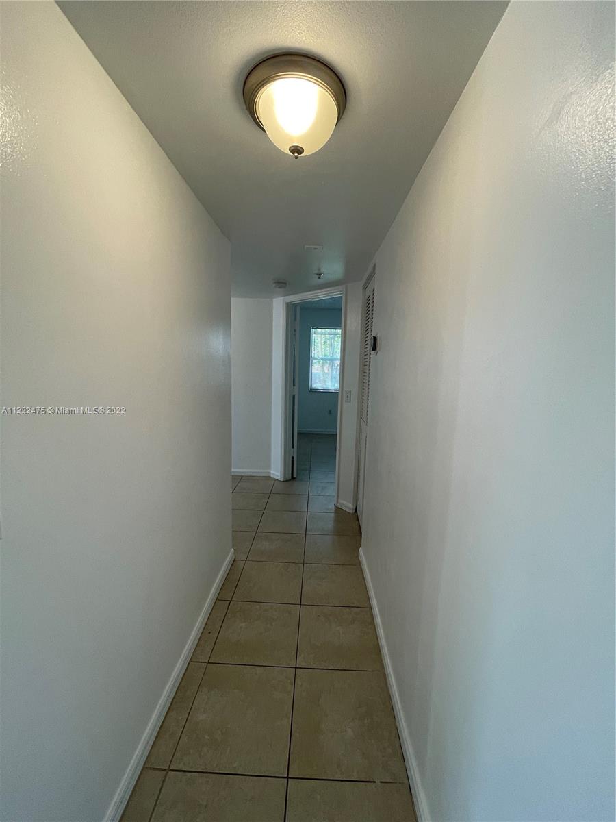 AVENTINE AT MIRAMAR BLDG - Residential Lease