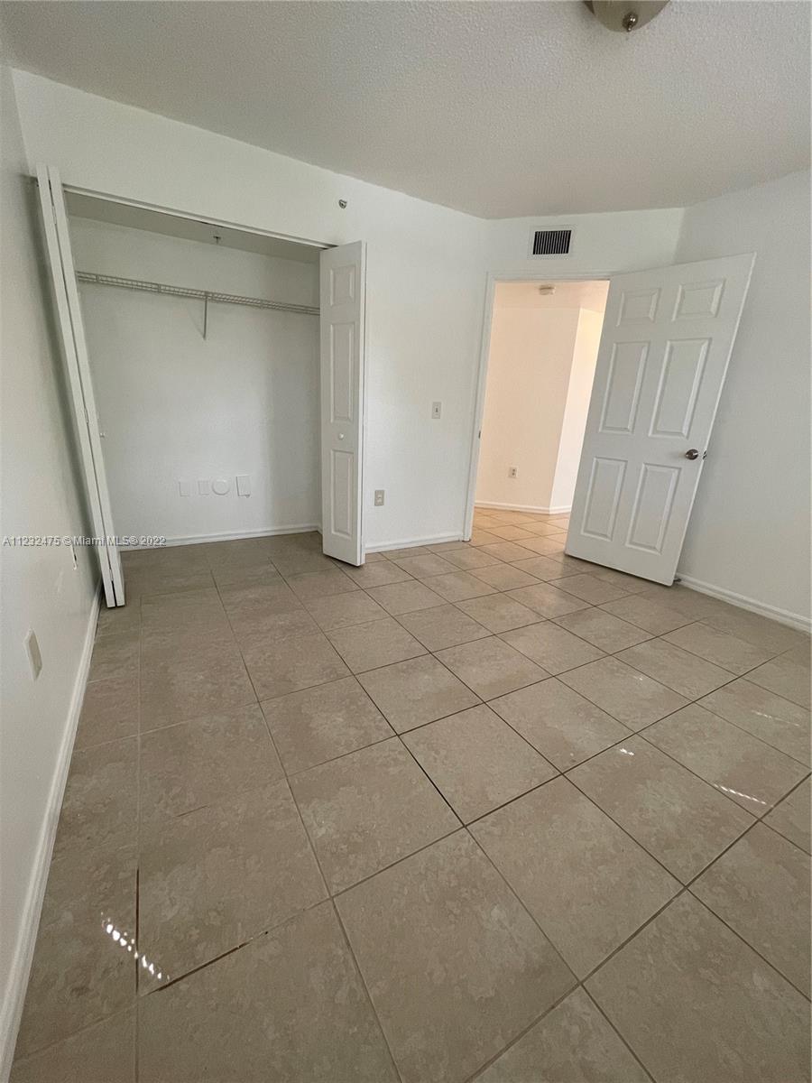 AVENTINE AT MIRAMAR BLDG - Residential Lease