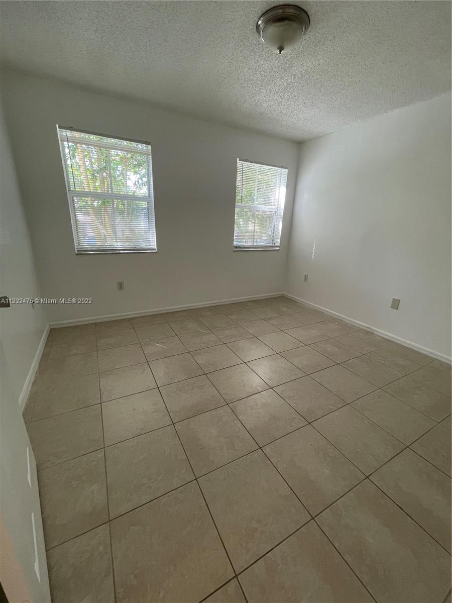 AVENTINE AT MIRAMAR BLDG - Residential Lease