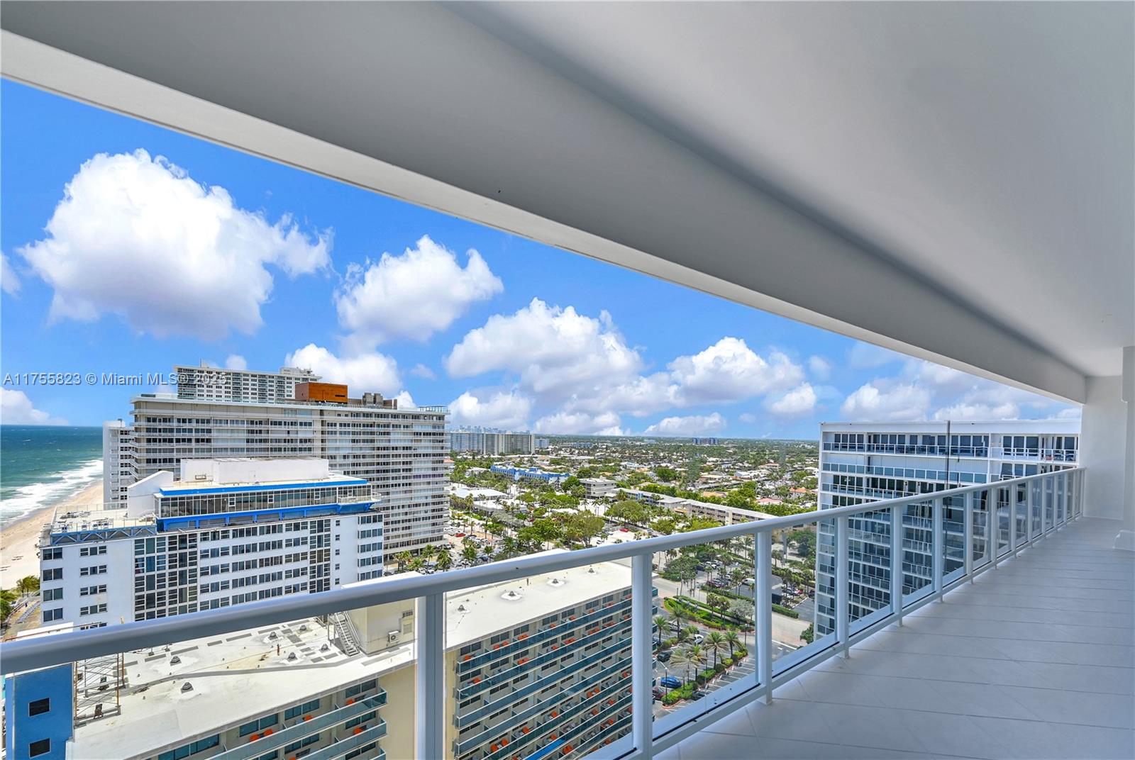 GALLEON CONDO - Residential