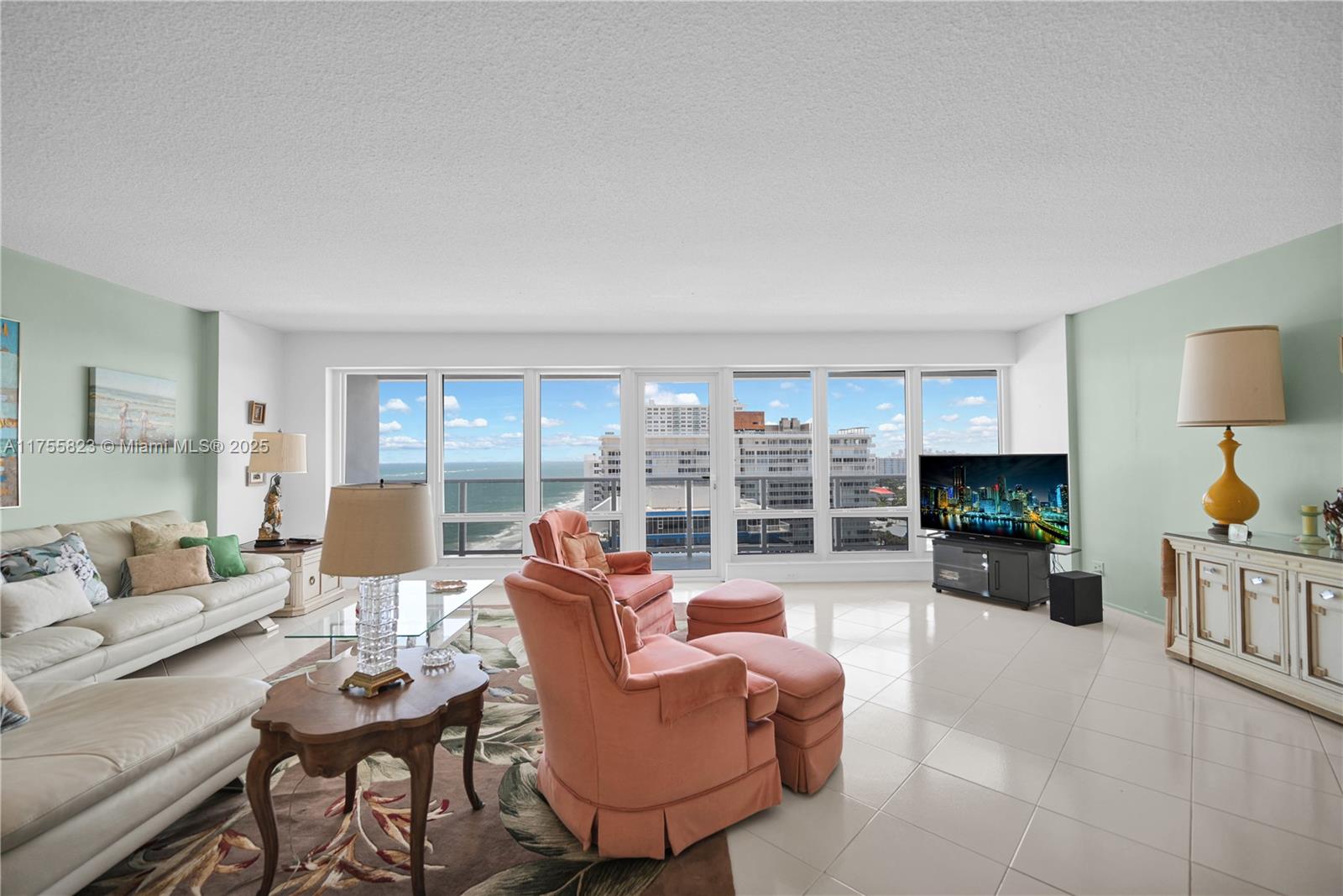 GALLEON CONDO - Residential