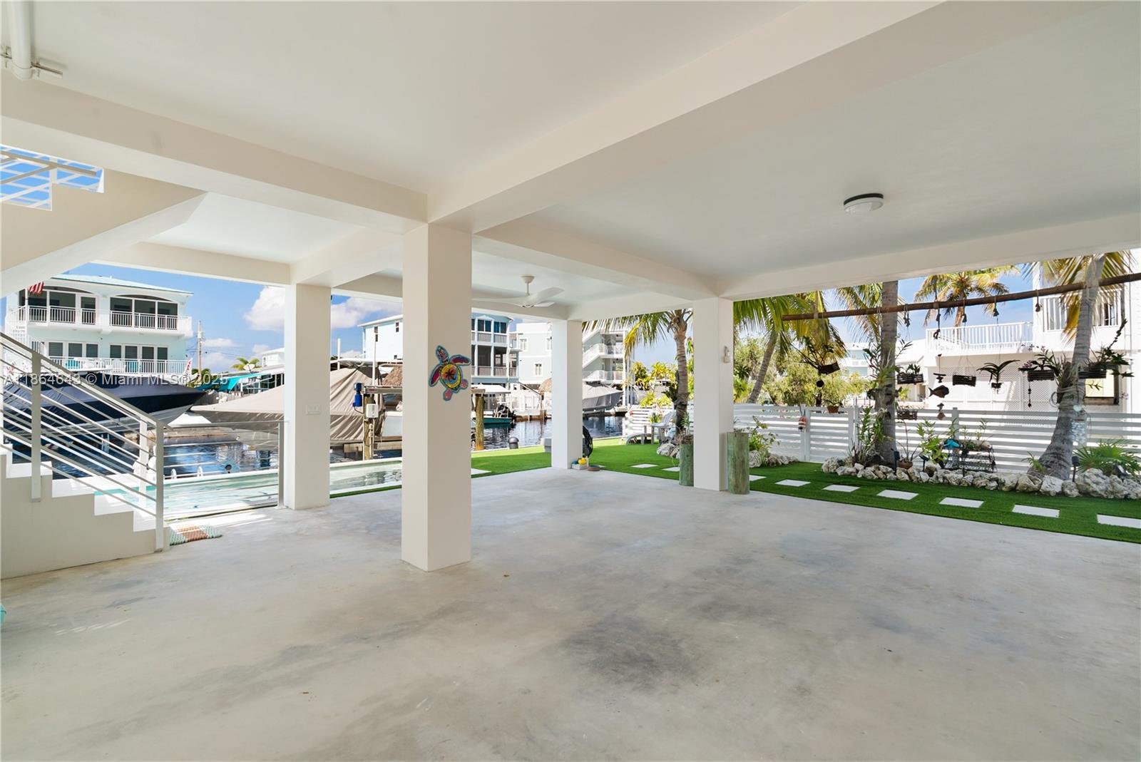 CROSS KEY WATERWAYS EST S - Residential