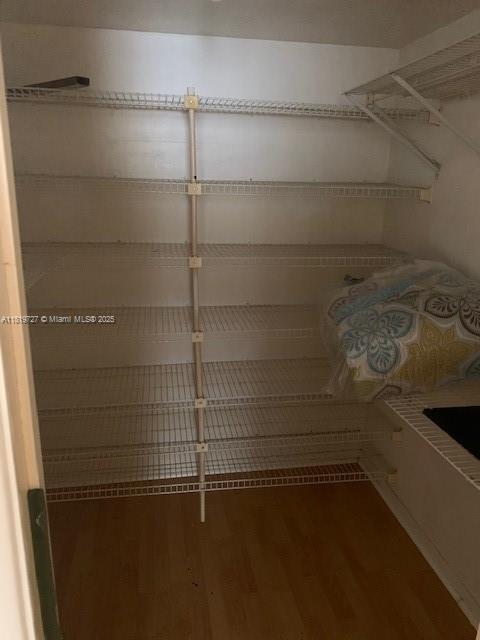 PLAZA TOWERS NORTH CONDO - Residential