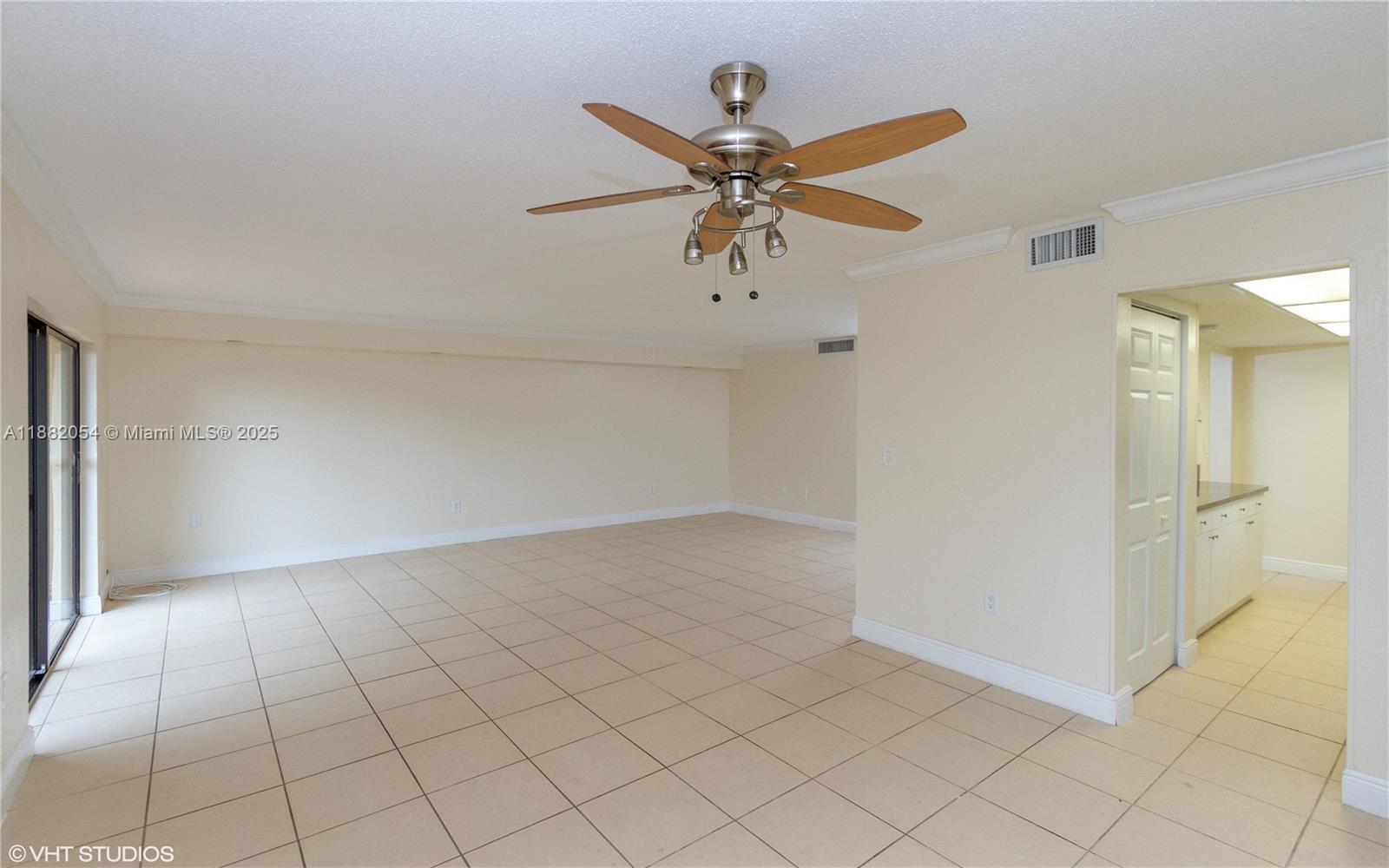 NOB HILL WEST CONDO - Residential Lease