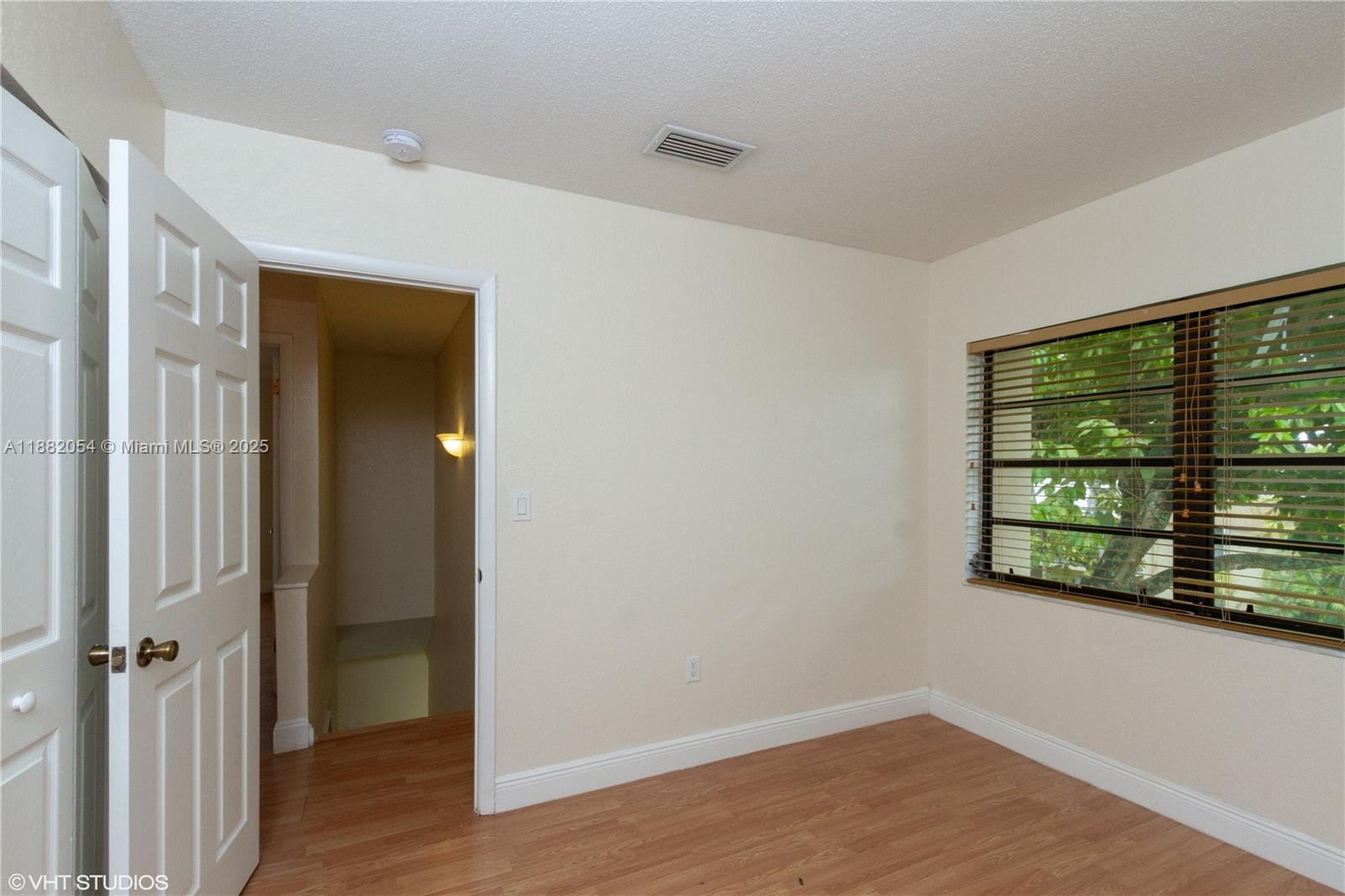 NOB HILL WEST CONDO - Residential Lease