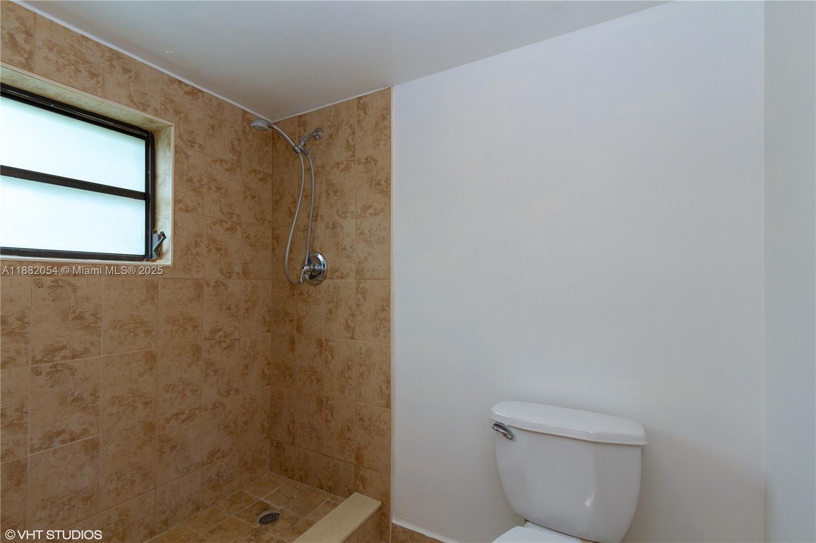 NOB HILL WEST CONDO - Residential Lease