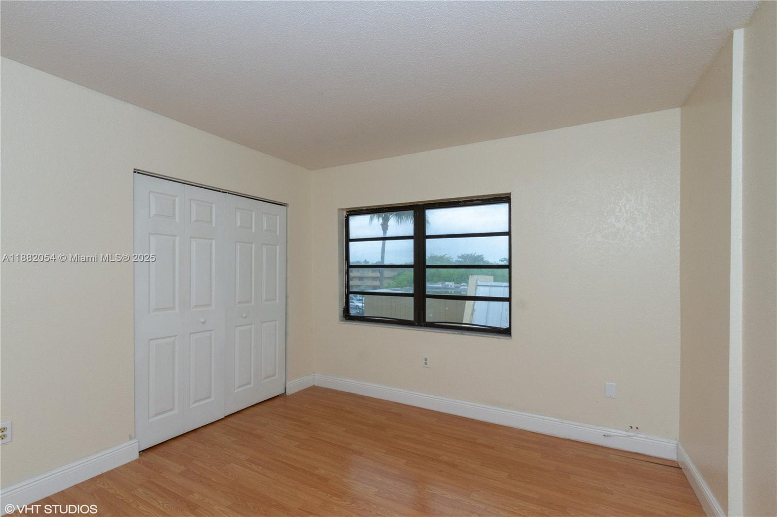 NOB HILL WEST CONDO - Residential Lease