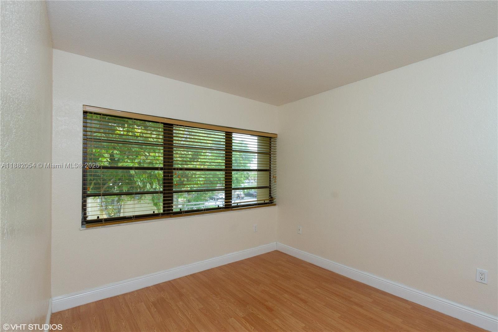 NOB HILL WEST CONDO - Residential Lease
