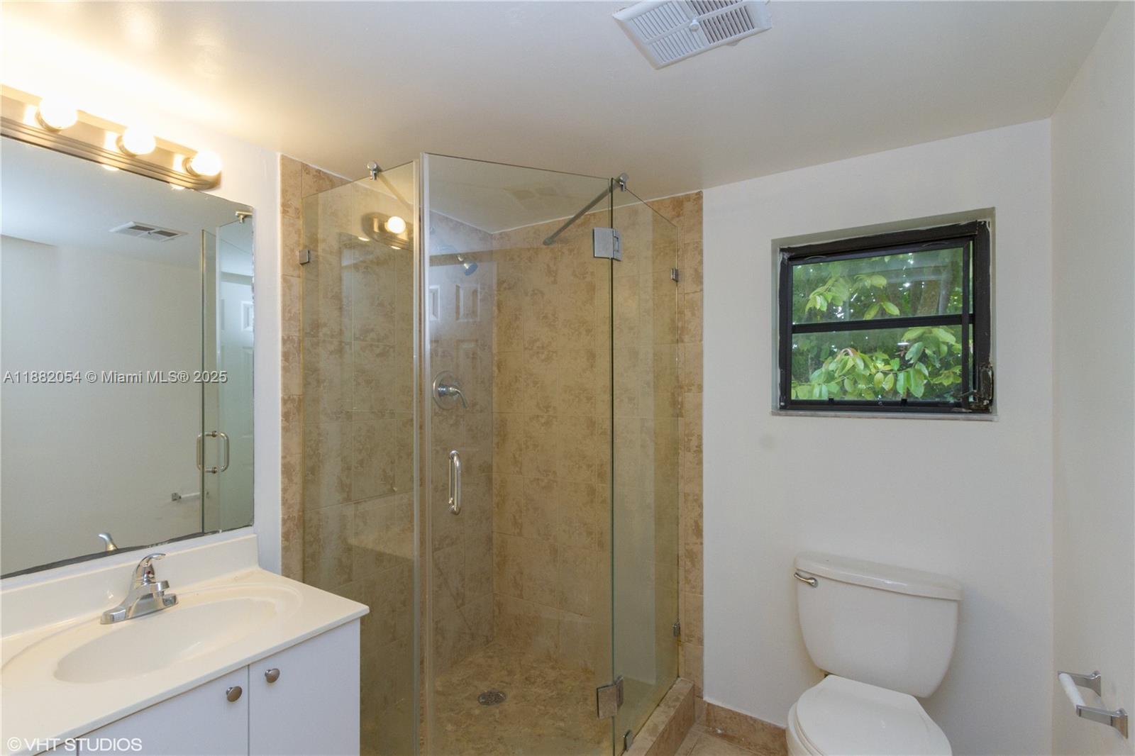 NOB HILL WEST CONDO - Residential Lease