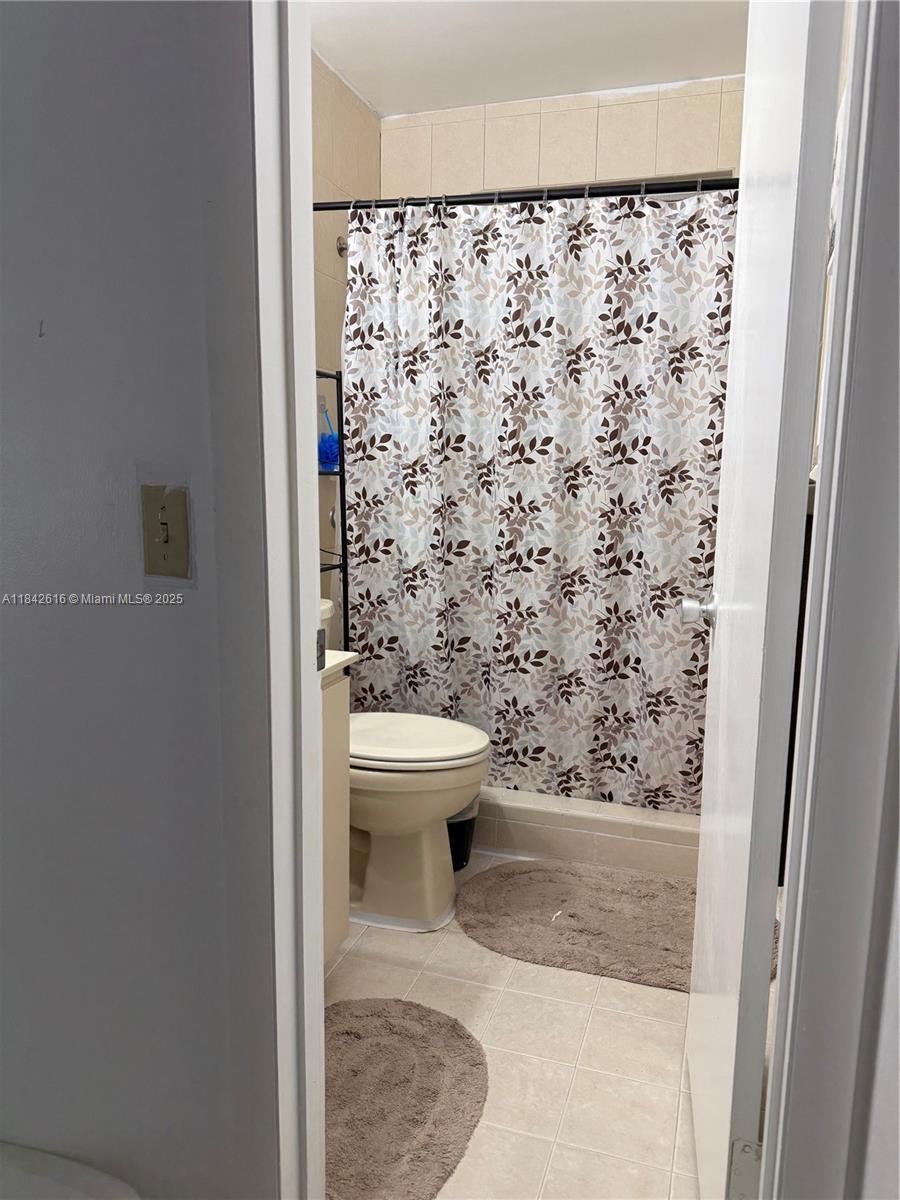 HIALEAH 7TH ADDN - Residential