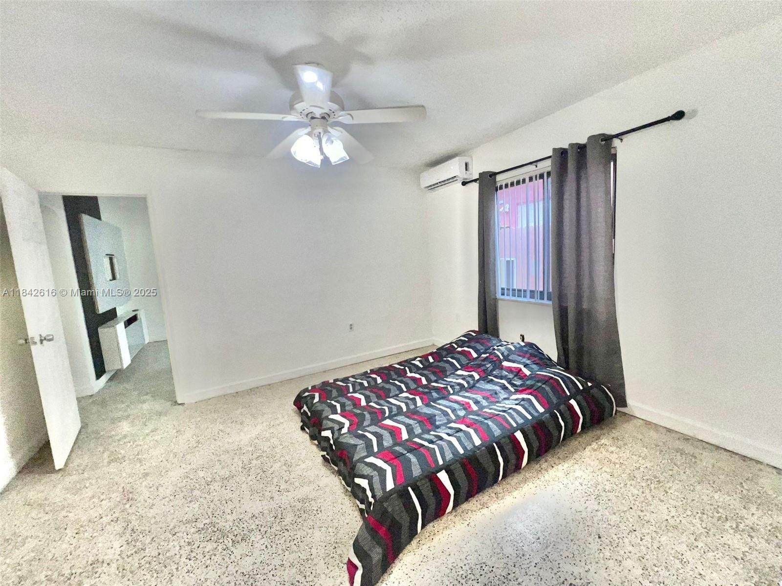 HIALEAH 7TH ADDN - Residential