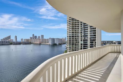 A home in Aventura