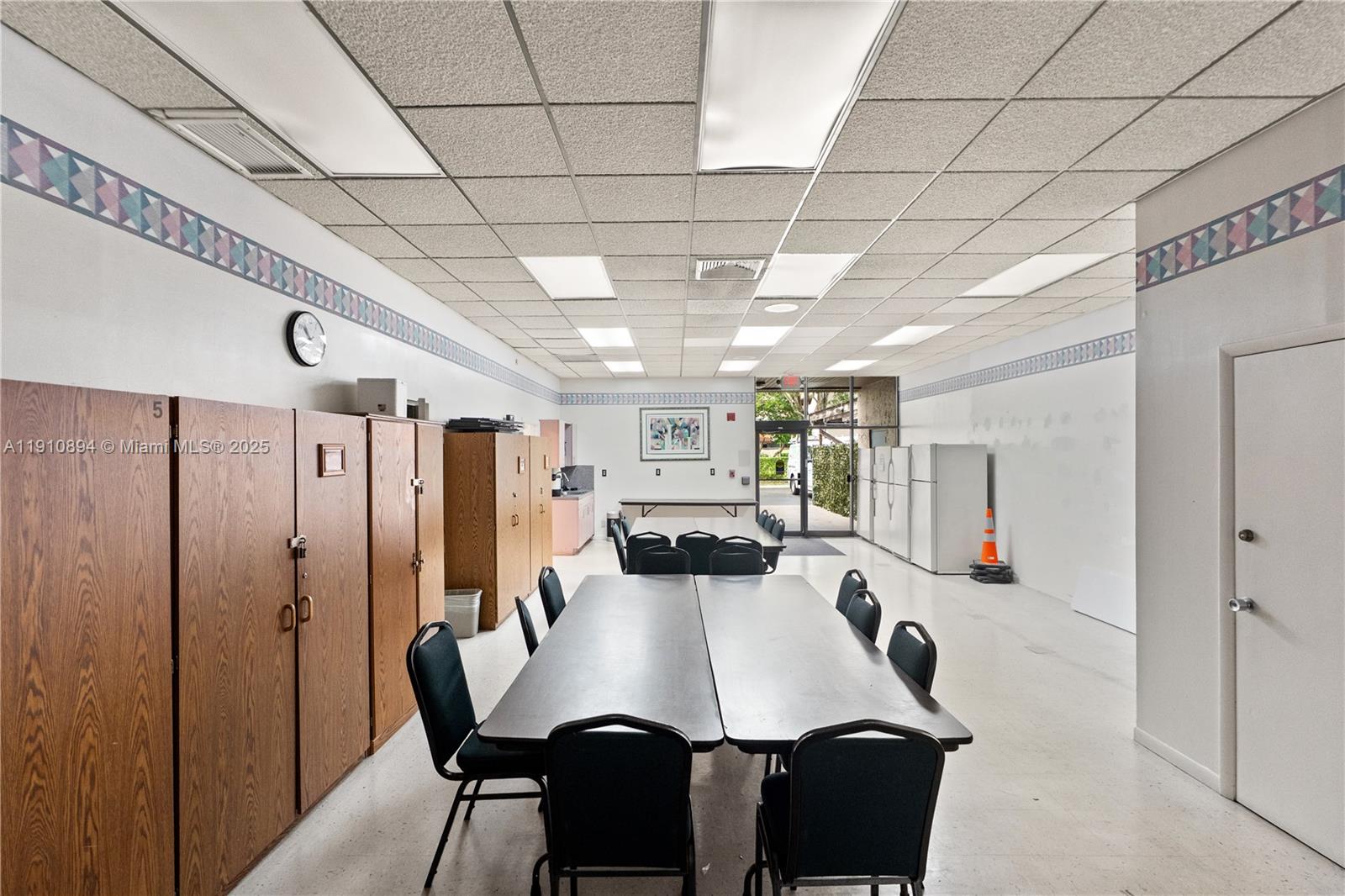 COLONY POINT 2 CONDO - Residential