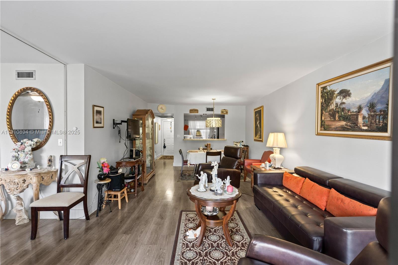 1000 Colony Point Cir 308