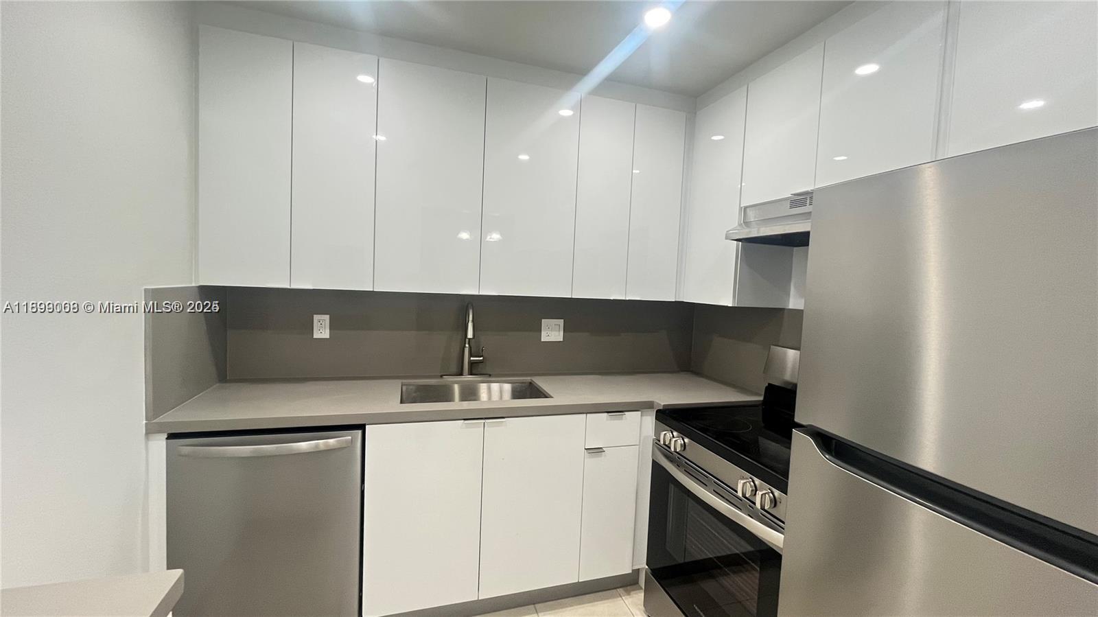 LAGO DEL REY CONDO #1 - Residential Lease