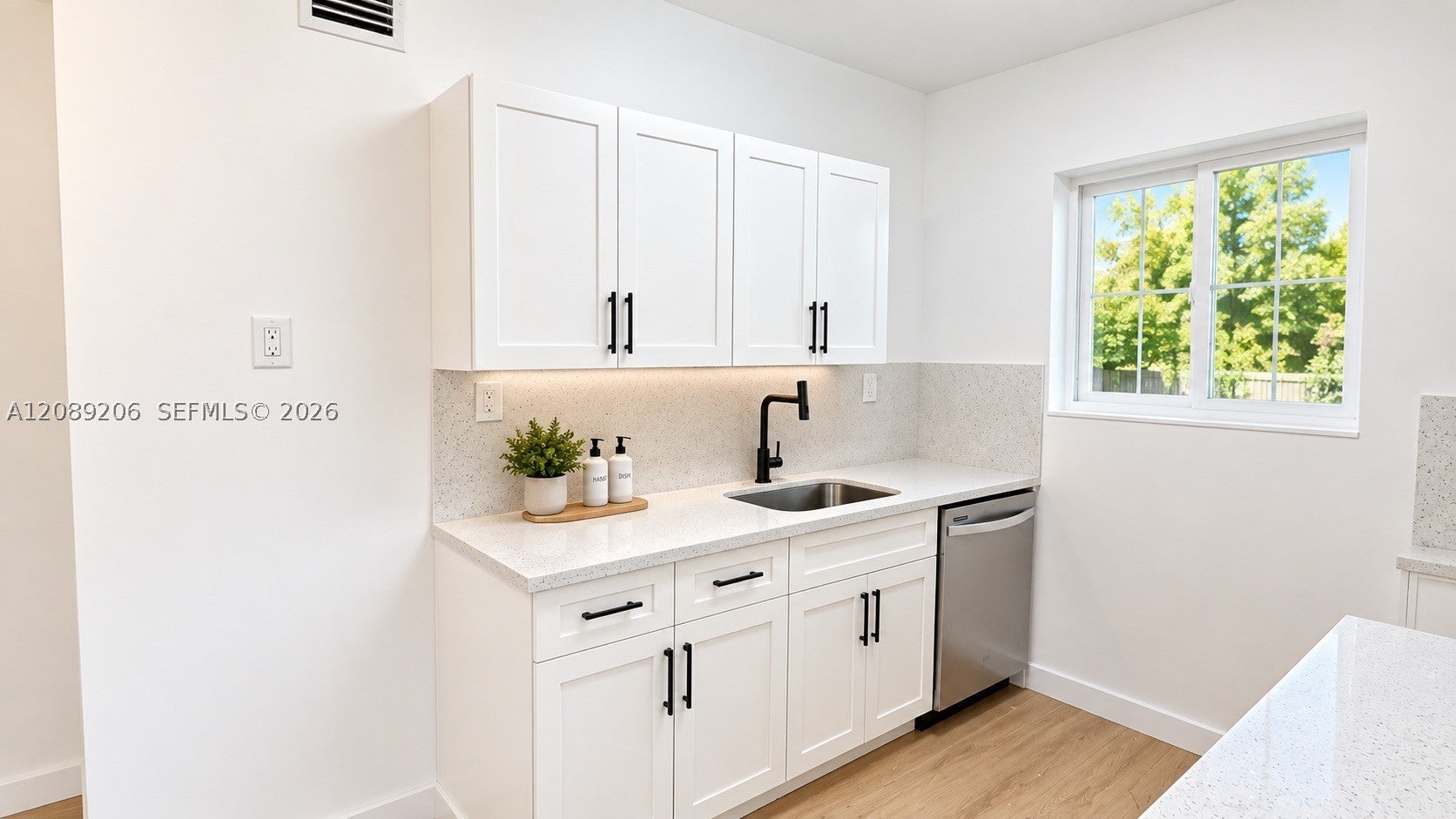 545 NW 29th Ave