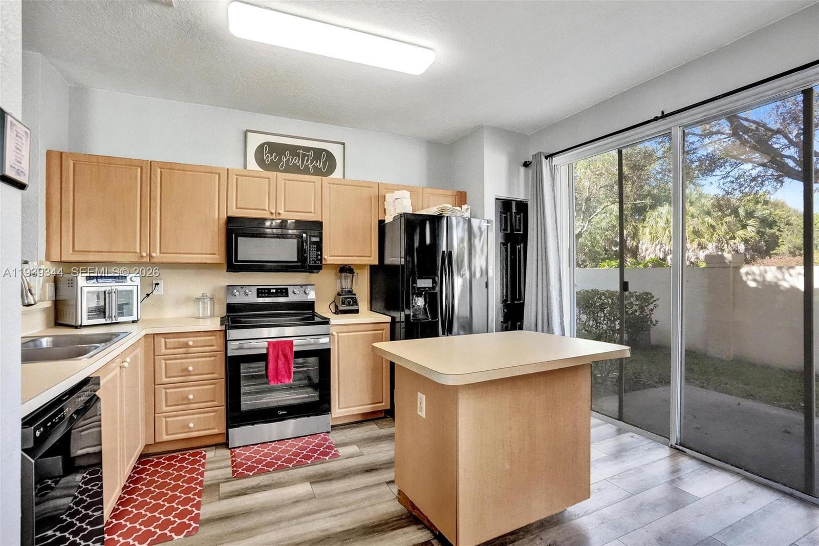 NEXT SUNRISE ENSEMBLE - Residential